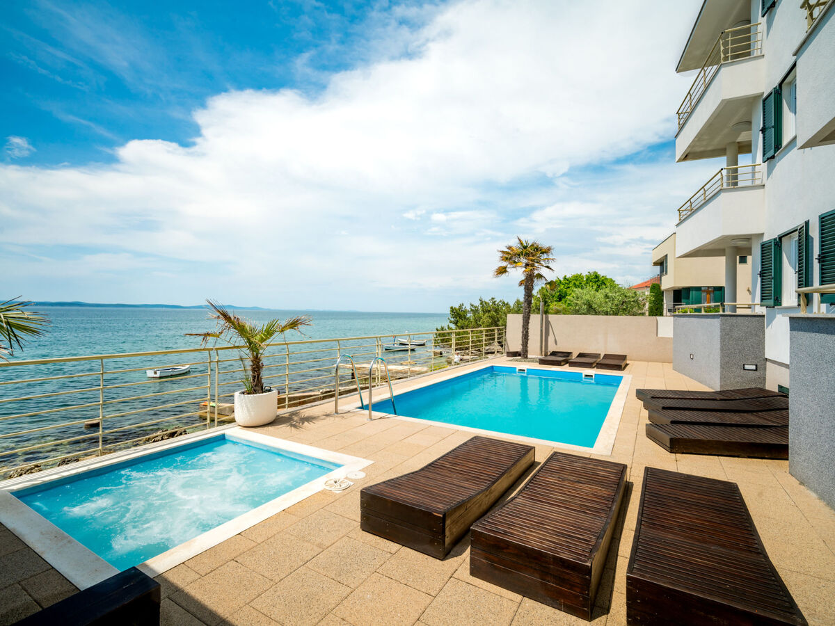 Villa Kožino : maison 6 appartements, piscine chauffée - Photo 1