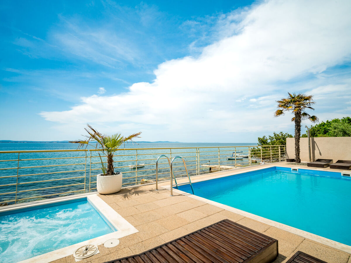 Villa Kožino : maison 6 appartements, piscine chauffée - Photo 6
