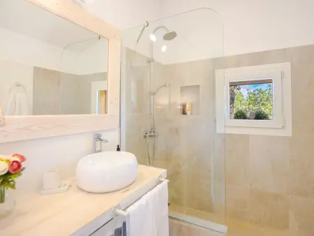 Maison Can Marc – Jacuzzi et piscine privés à Vilafranca : photo 15