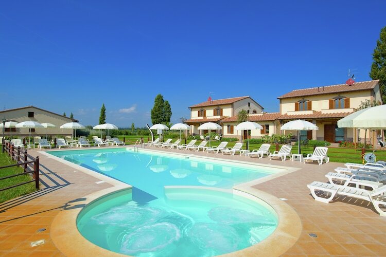 Villa Spello à Cannara : piscine et vue sur Assise - Photo 2