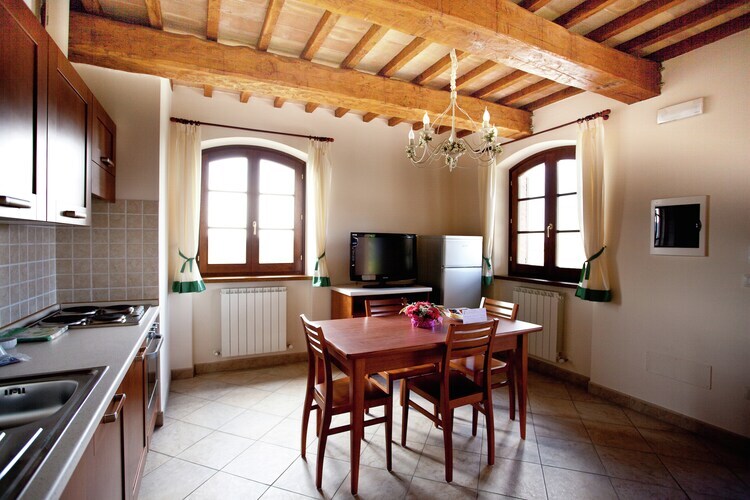 Villa Spello à Cannara : piscine et vue sur Assise - Photo 4