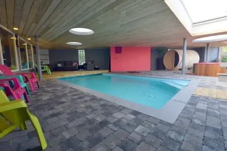 Auberge de Halinsart – Maison 19 personnes, piscine et forêt : photo 2