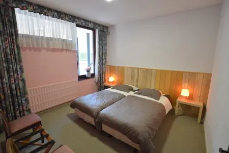 Auberge de Halinsart – Maison 19 personnes, piscine et forêt : photo 23