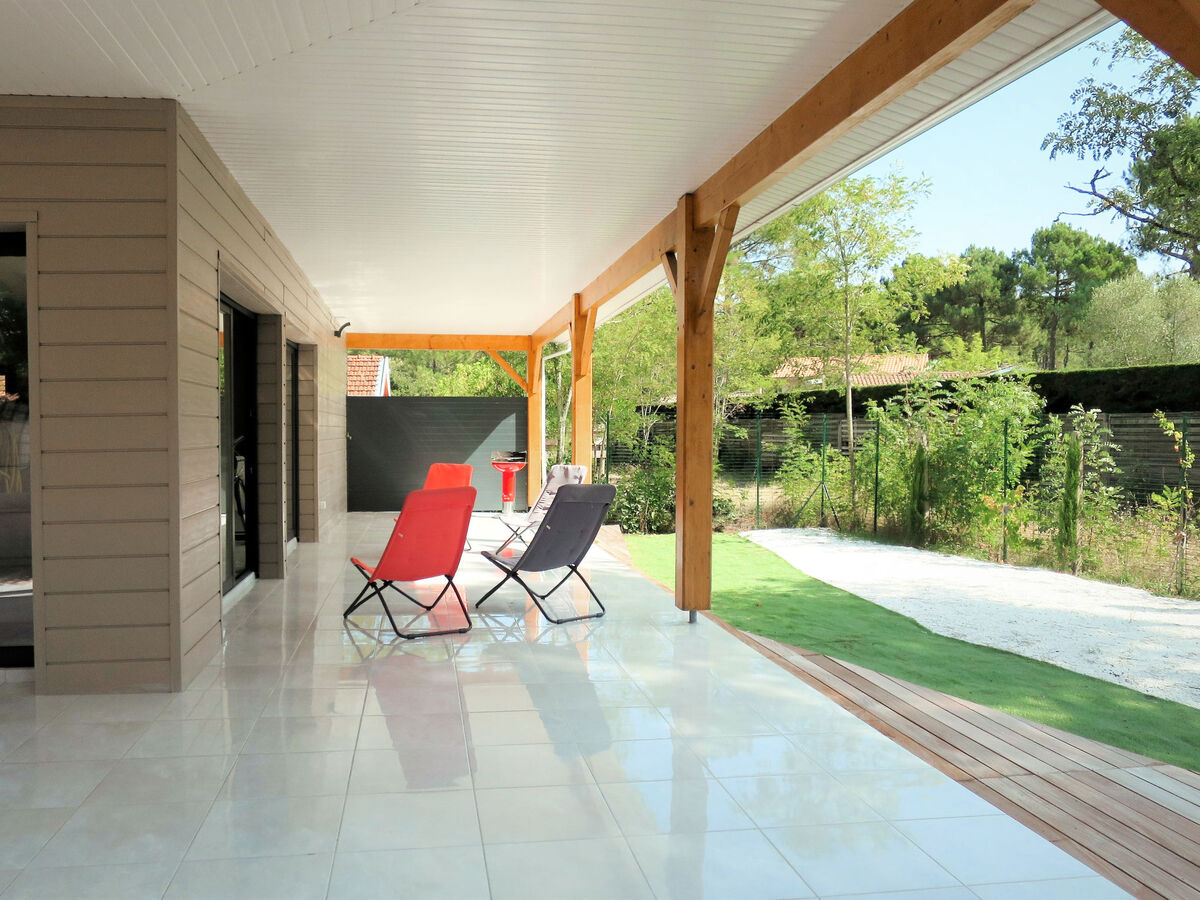 Maison Yara à Lacanau : 3 chambres, terrasse couverte - Photo 7