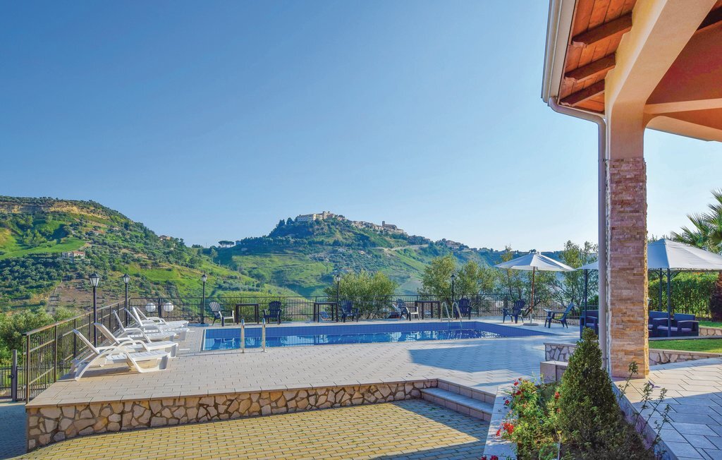 Villa del Borgo – Maison 5 ch, piscine et sauna - Photo 4
