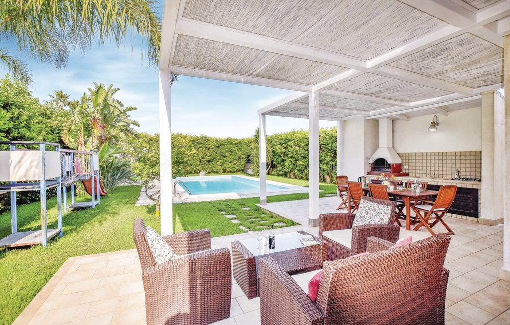 Maison Scicli avec piscine et terrain de jeux - Photo 1