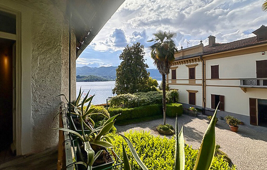 Maison avec dock privé face au lac d'Orta - Photo 17