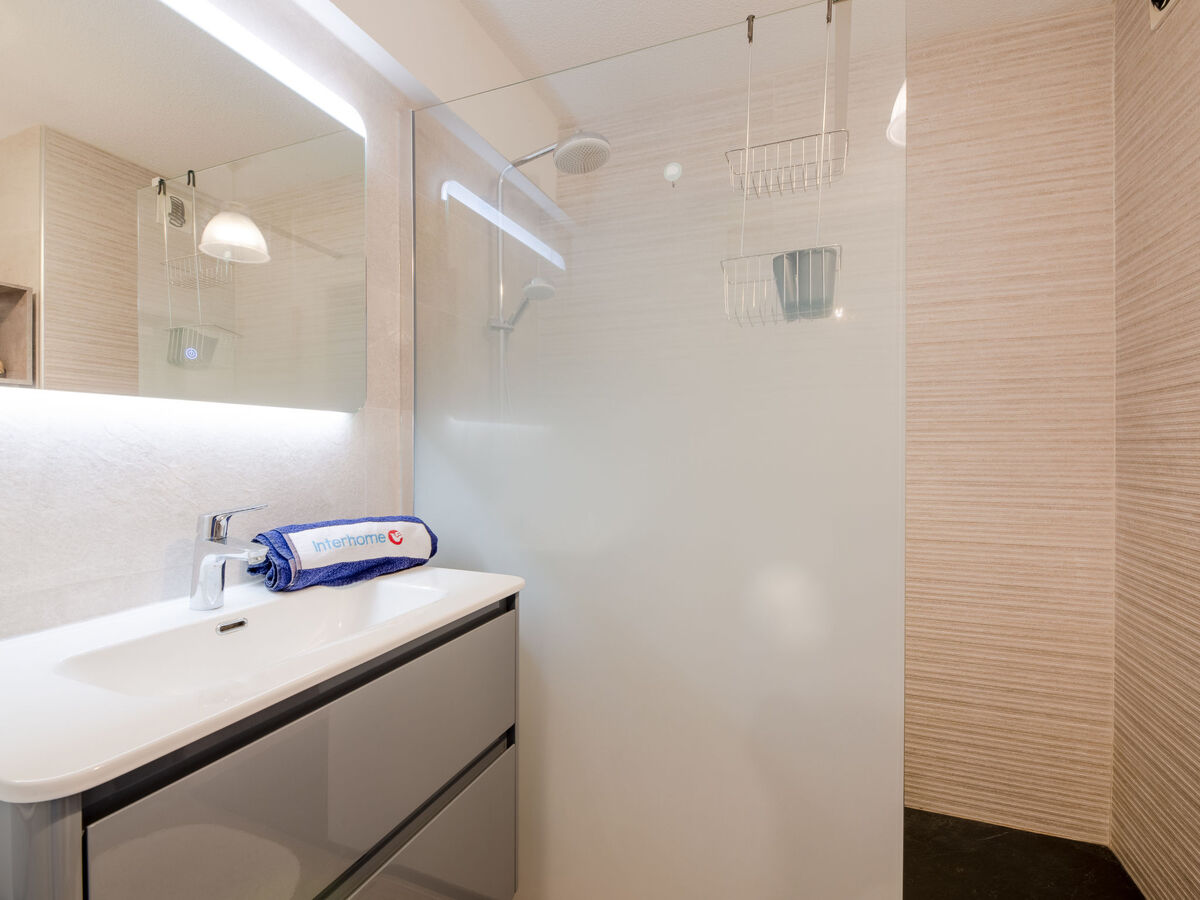 Royal Marine – Apt 3 pièces, terrasse à Port Fréjus - Photo 12