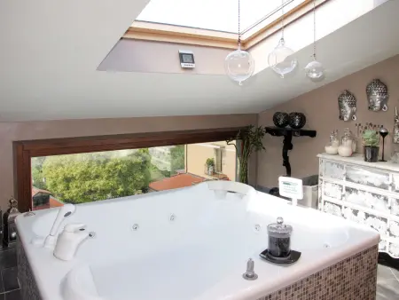 Villa Capo Corso, 450 m² avec piscine à Corsanico : photo 26