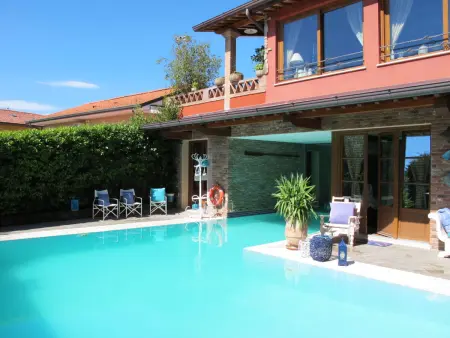 Villa Capo Corso, 450 m² avec piscine à Corsanico : photo 35