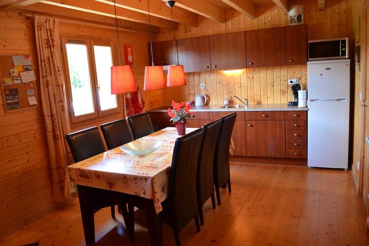 Chalet du Lac à Beaulieu, piscine privée et lac à 400m - Photo 3