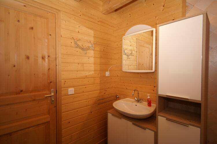 Chalet du Lac à Beaulieu, piscine privée et lac à 400m - Photo 14
