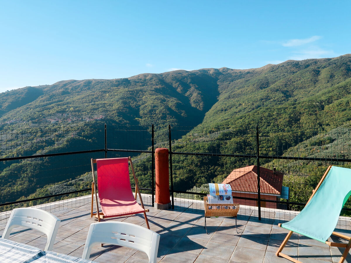 Maison Bel Vedere à Aurigo, vue panoramique montagnes - Photo 4