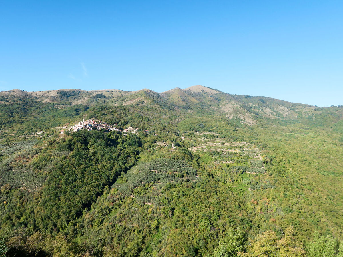 Maison Bel Vedere à Aurigo, vue panoramique montagnes - Photo 18
