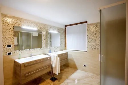 Villa Meraviglia - Maison 12 pers., piscine privée, montagne : photo 26