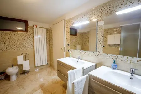 Villa Meraviglia - Maison 12 pers., piscine privée, montagne : photo 27