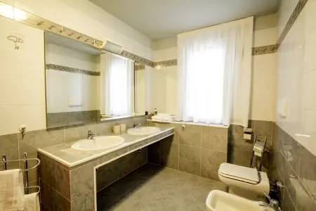 Villa Meraviglia - Maison 12 pers., piscine privée, montagne : photo 28
