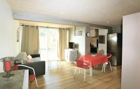 Appartement pieds dans l'eau à Vals-les-Bains : photo 3