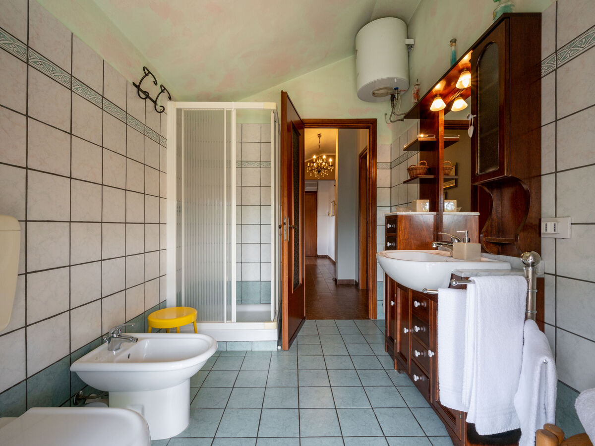 Appartement Ca' D'Gnese, mansardé avec piscine à Castagnole Lanze - Photo 14