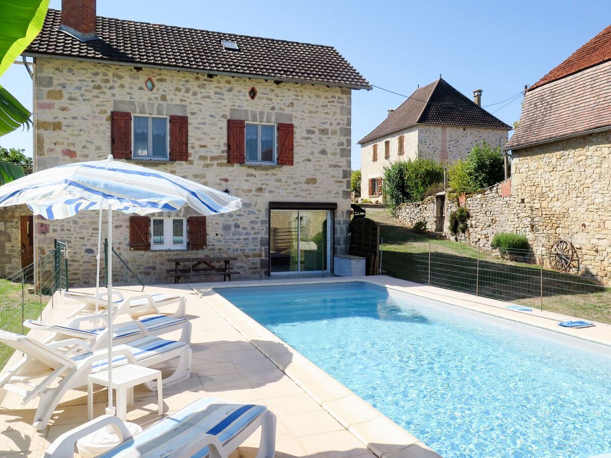 Gîte Sarrouil à Loubressac, piscine et terrasses - Photo 1