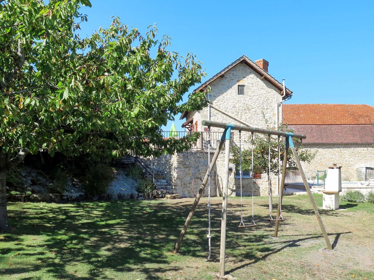 Gîte Sarrouil à Loubressac, piscine et terrasses - Photo 22