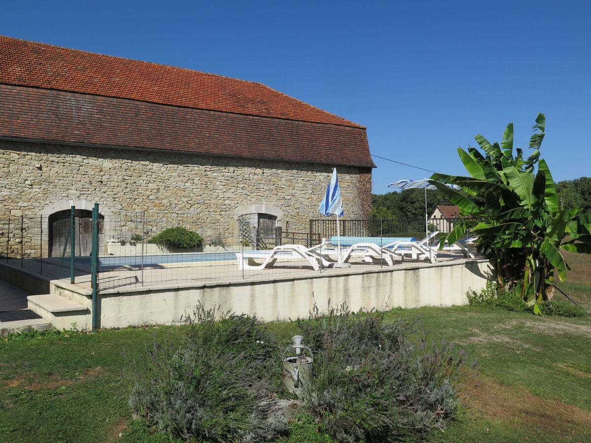 Gîte Sarrouil à Loubressac, piscine et terrasses - Photo 29