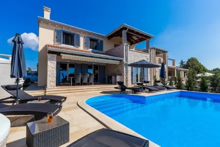 Location villa à Kaštelir, Villa à Deklici avec Piscine et Vue sur Mer