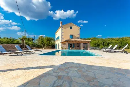 Location villa à Malinska, Appartement en Croatie près de l'Adriatique