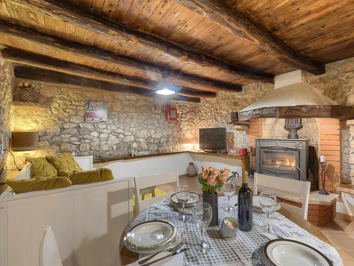 Maison Susanne avec piscine privée à Pićan - Photo 4