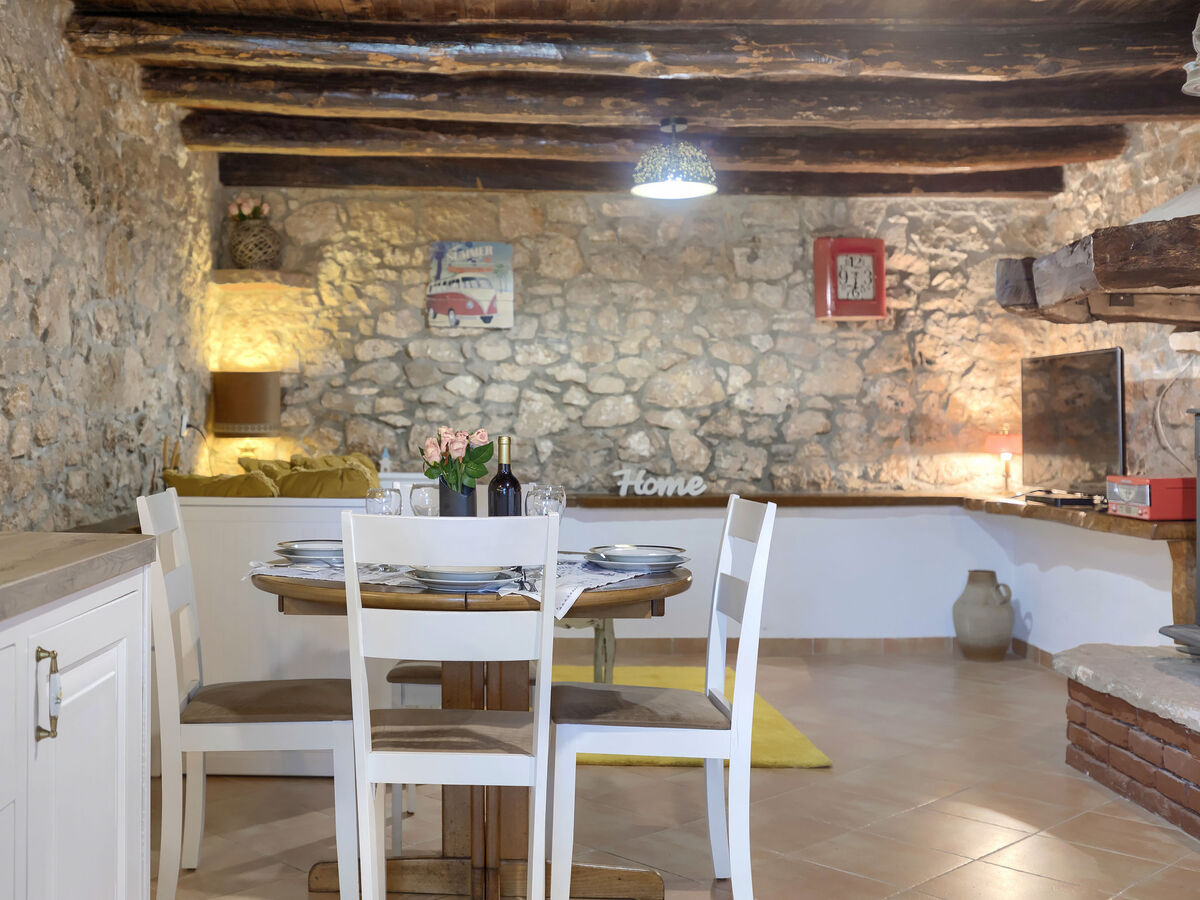 Maison Susanne avec piscine privée à Pićan - Photo 9