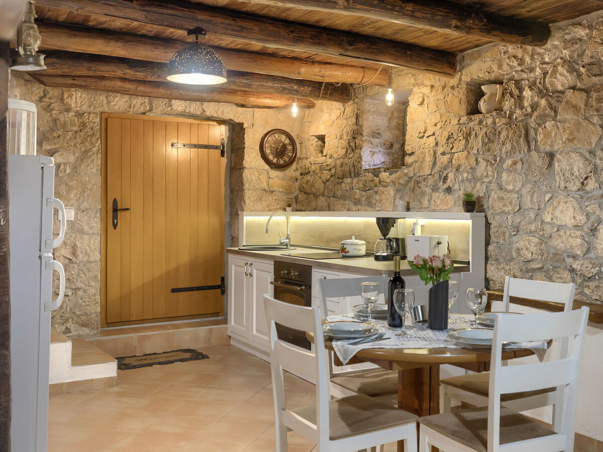 Maison Susanne avec piscine privée à Pićan - Photo 12