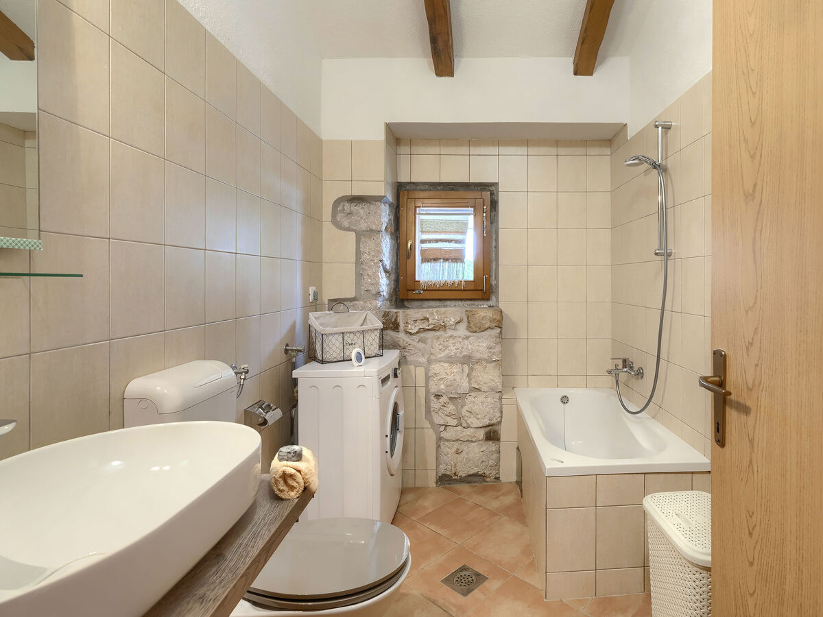 Maison Susanne avec piscine privée à Pićan - Photo 23