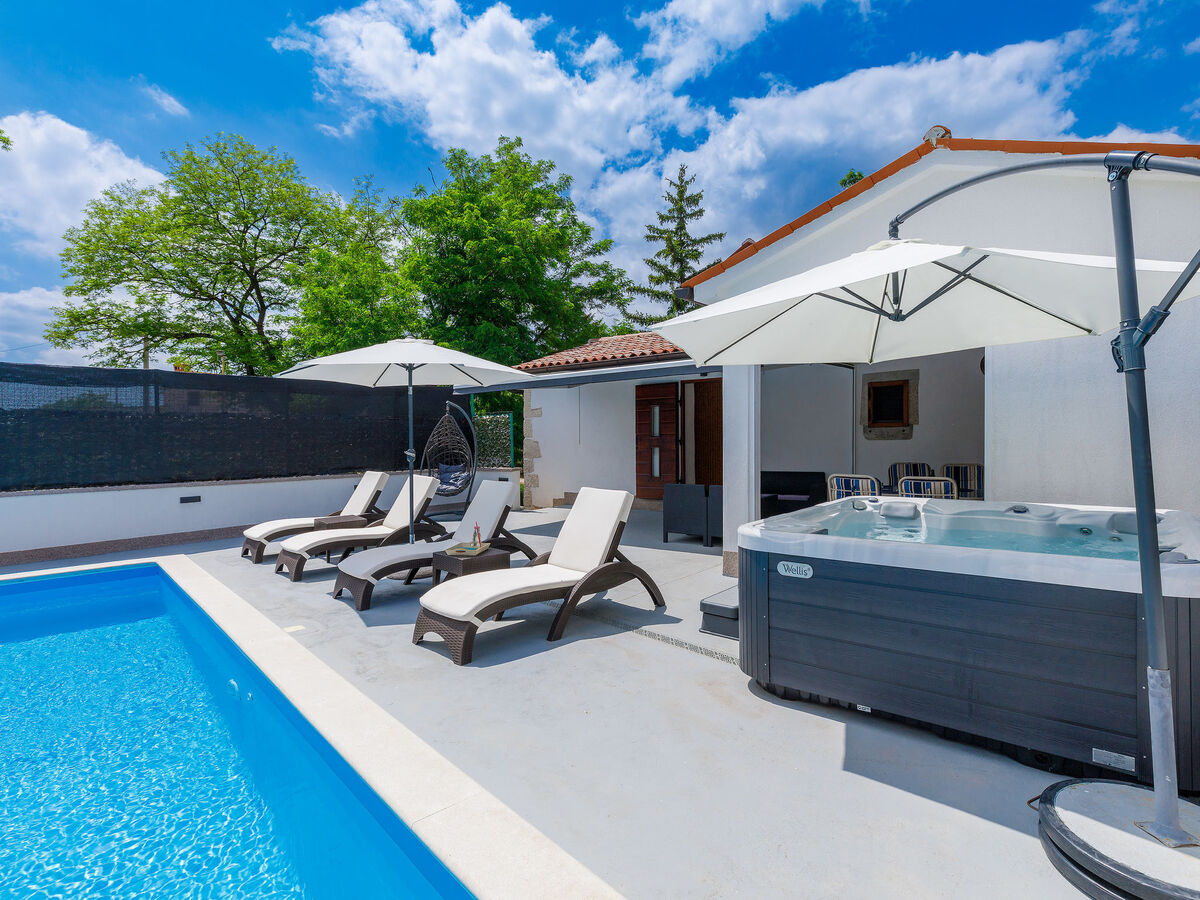 Maison Susanne avec piscine privée à Pićan - Photo 27