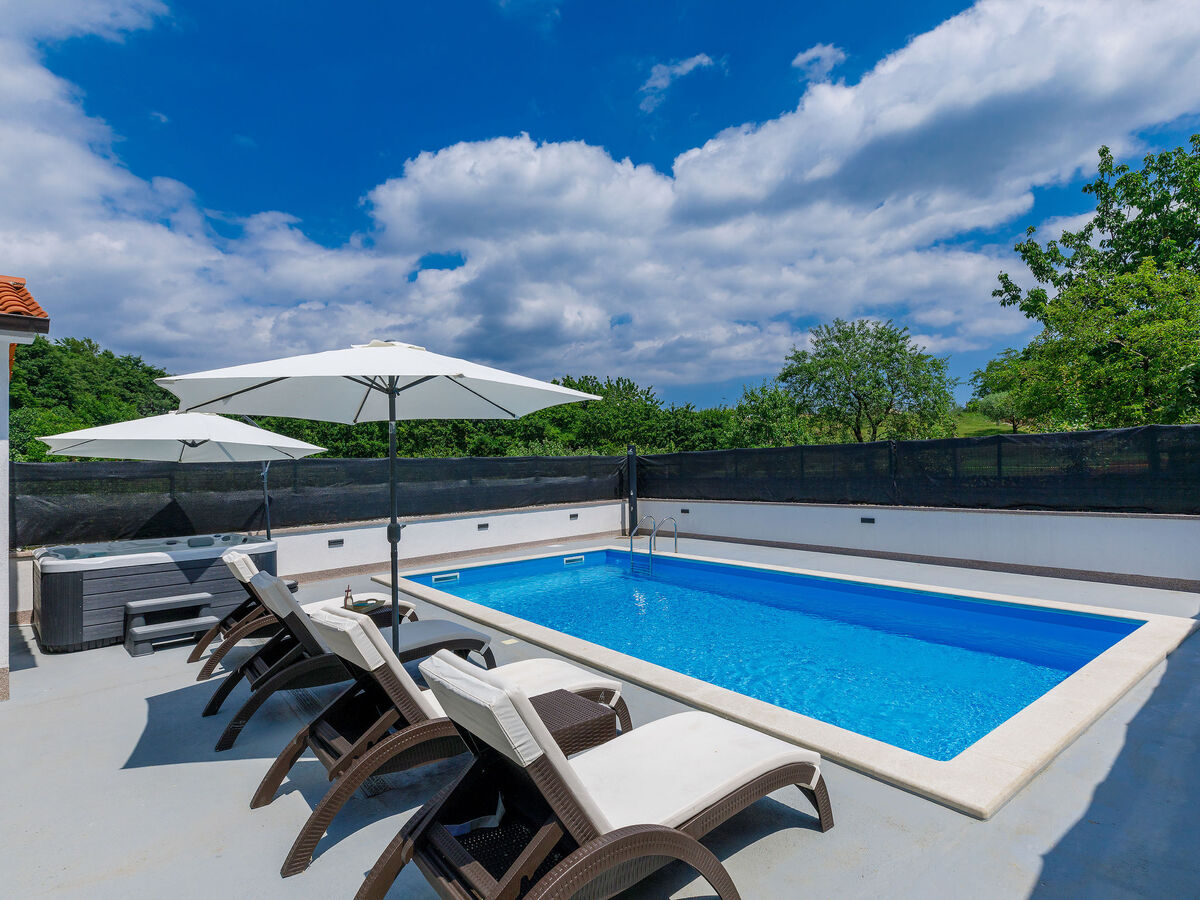 Maison Susanne avec piscine privée à Pićan - Photo 29
