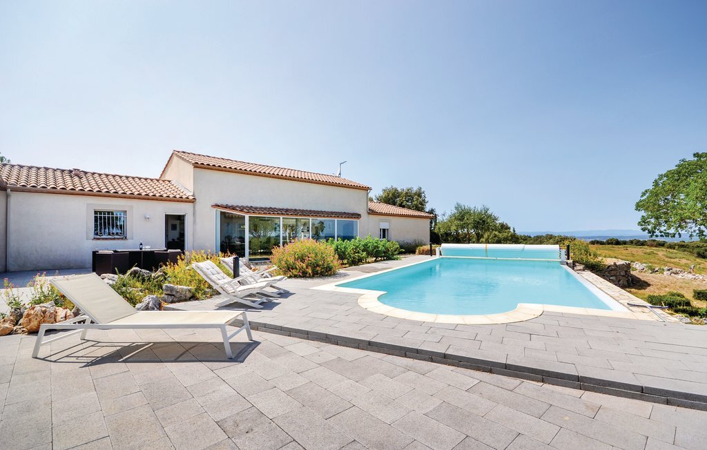 Maison 5 chambres avec piscine débordement, vue Gard - Photo 1
