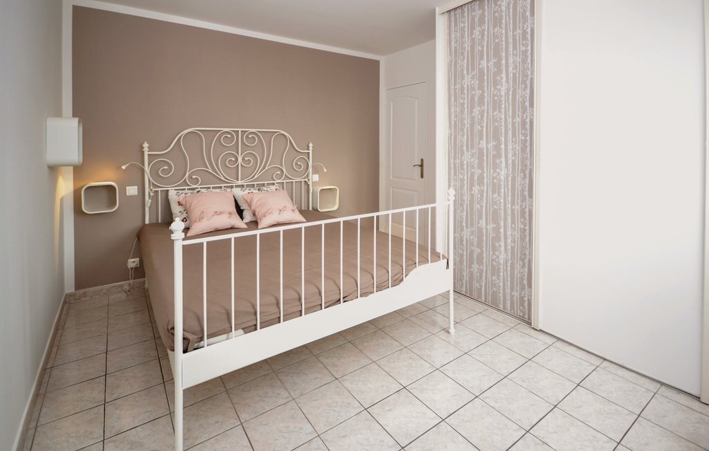 Maison 5 chambres avec piscine débordement, vue Gard - Photo 6