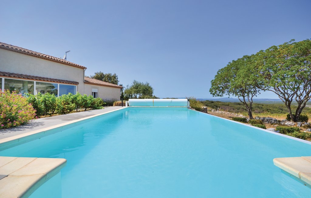 Maison 5 chambres avec piscine débordement, vue Gard - Photo 8