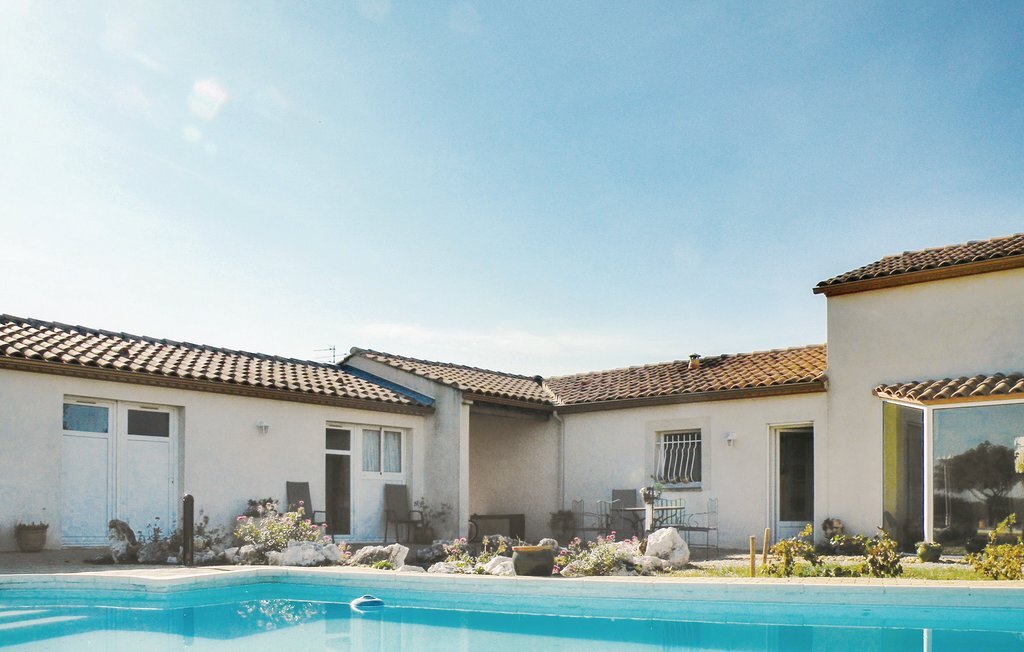 Maison 5 chambres avec piscine débordement, vue Gard - Photo 10