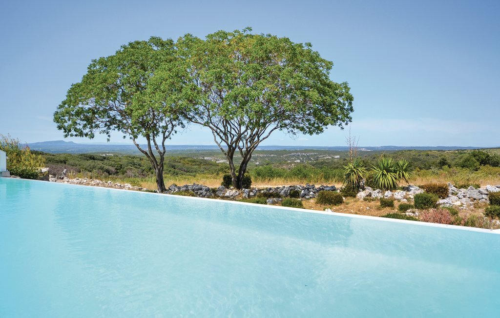 Maison 5 chambres avec piscine débordement, vue Gard - Photo 21