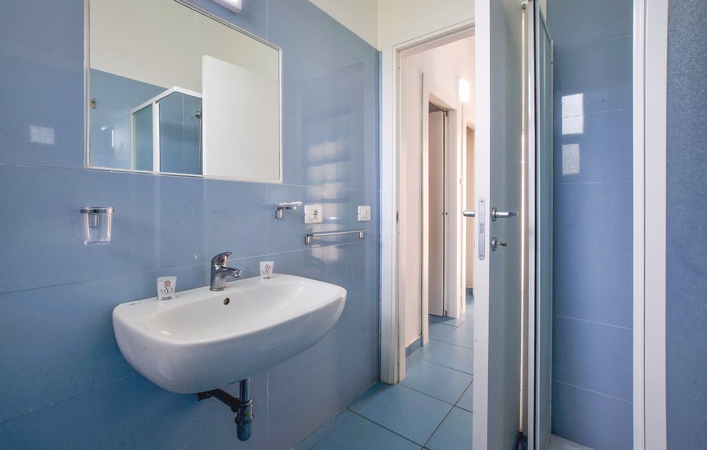 Maison 2 chambres à Baia Domizia, plage à 100 m - Photo 23