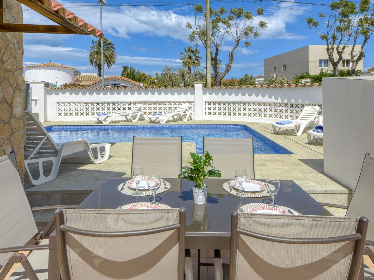 Chavicoto, maison 8 pers. piscine à Empuriabrava - Photo 3