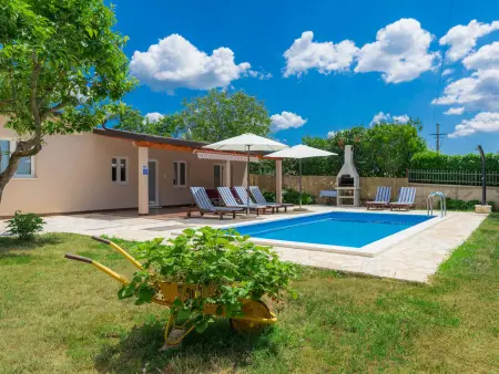 Maison Vrt avec piscine privée à Sveti Petar u Šumi : photo 7