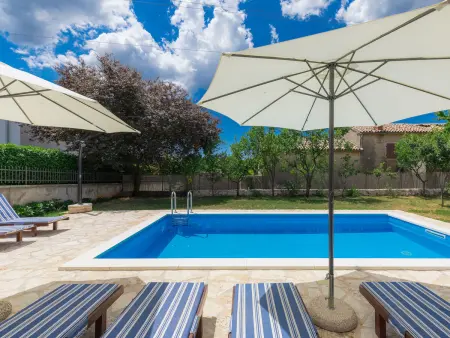 Maison Vrt avec piscine privée à Sveti Petar u Šumi : photo 17