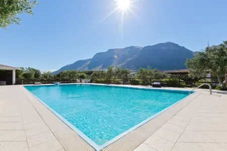 Tenute Aversa – Maison 10 pers. avec piscine privée : photo 4