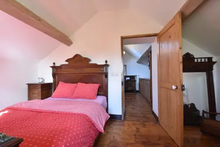 Gite Maison de Garde Barrières, Cottage en France avec jardin près du lac - Photo 14