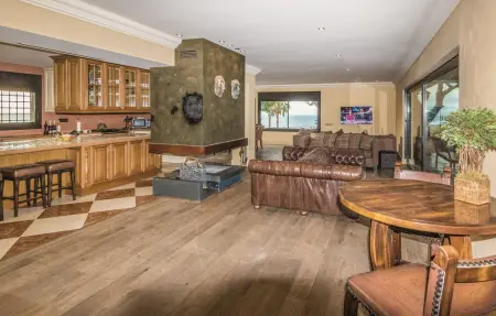 Maison 4 chambres avec piscine privée et vue mer : photo 11