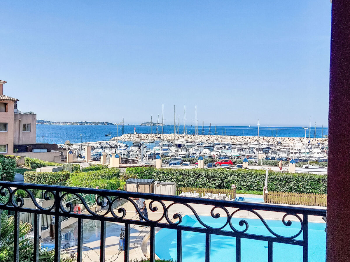 Appartement vue mer et îles des Embiez, à 100 m de la plage - Photo 4