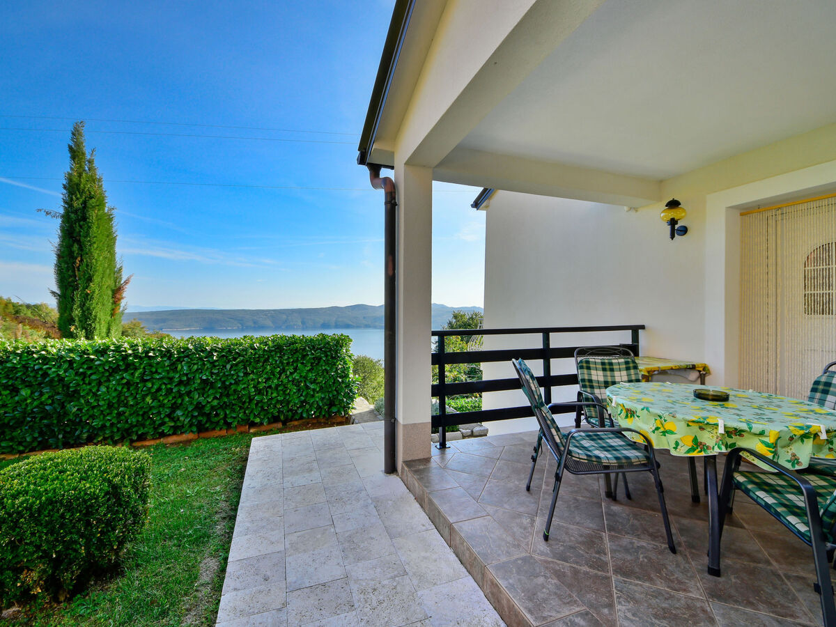 Maison Bruna à Brseč avec vue sur la mer - Photo 11