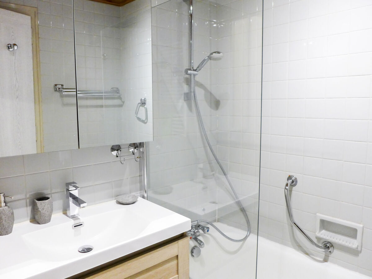 Apt Chamonix 70m² balcon sud, vue montagnes - Photo 12