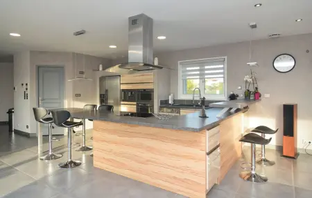 Villa 5 chambres avec piscine chauffée à Saint-Gilles : photo 22